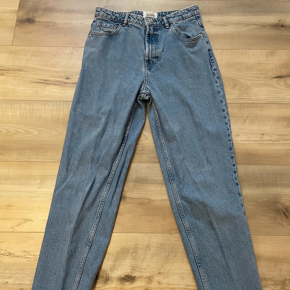 Straight Leg Semi-Light washed Zara Denim Jeans